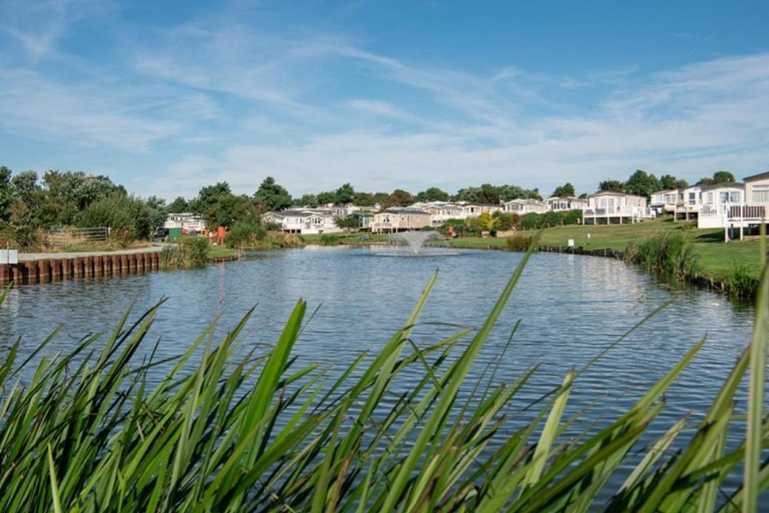 Tunstall View Caravan Holidays At Sand Le Mere Eksteriør billede