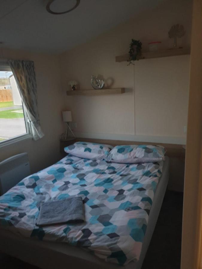 Tunstall View Caravan Holidays At Sand Le Mere Eksteriør billede